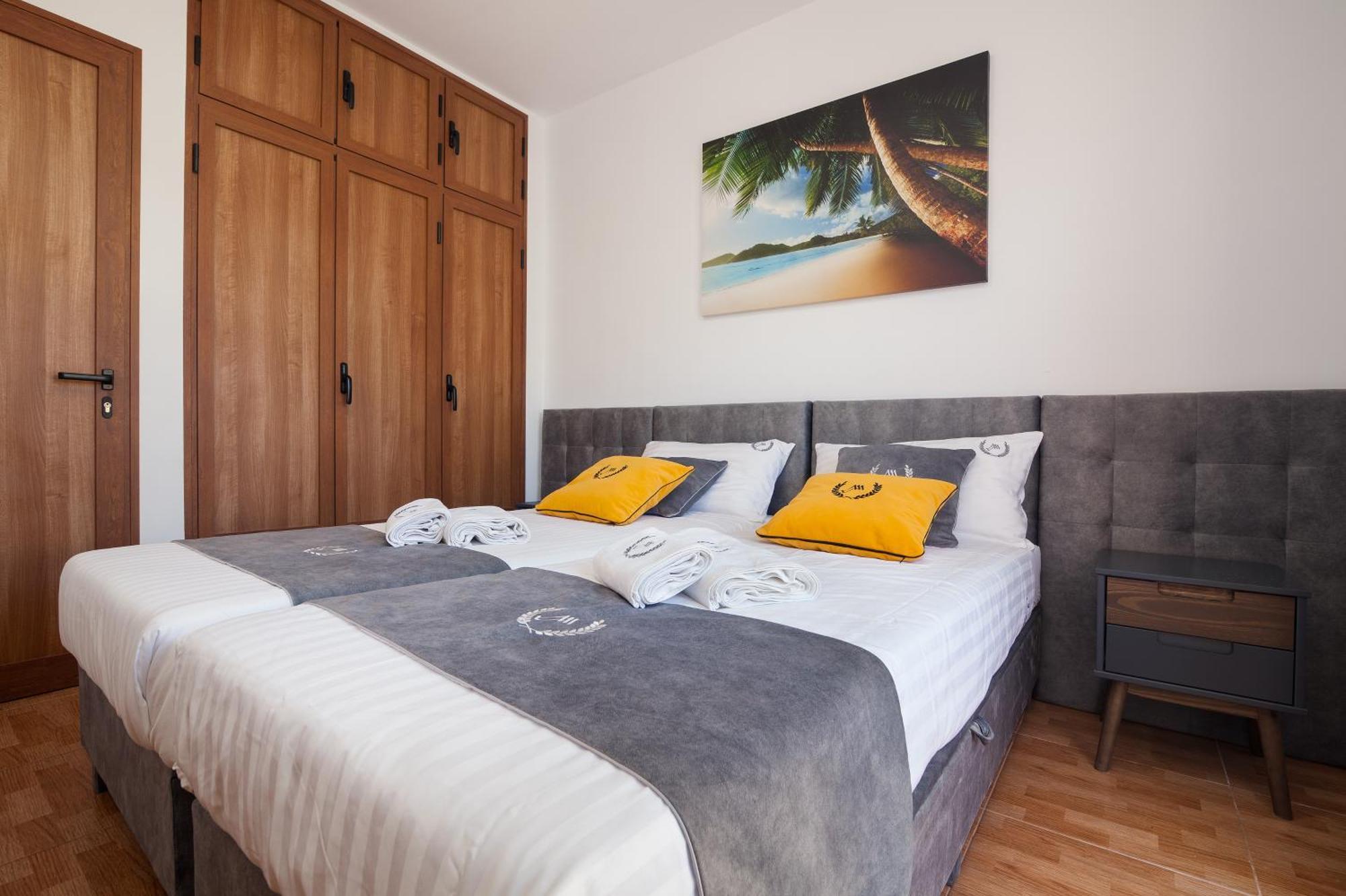 Apartament Orlando 阿德耶 外观 照片