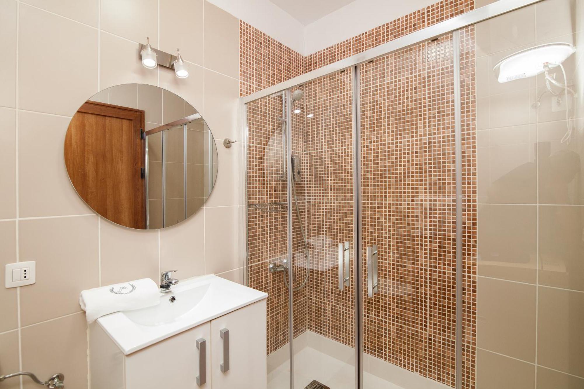 Apartament Orlando 阿德耶 外观 照片